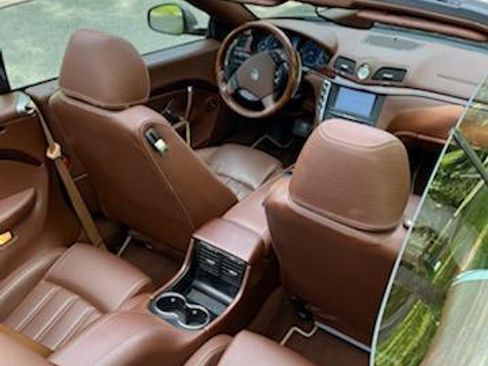 Used 2011 Maserati GranTurismo Convertible RWD image 17