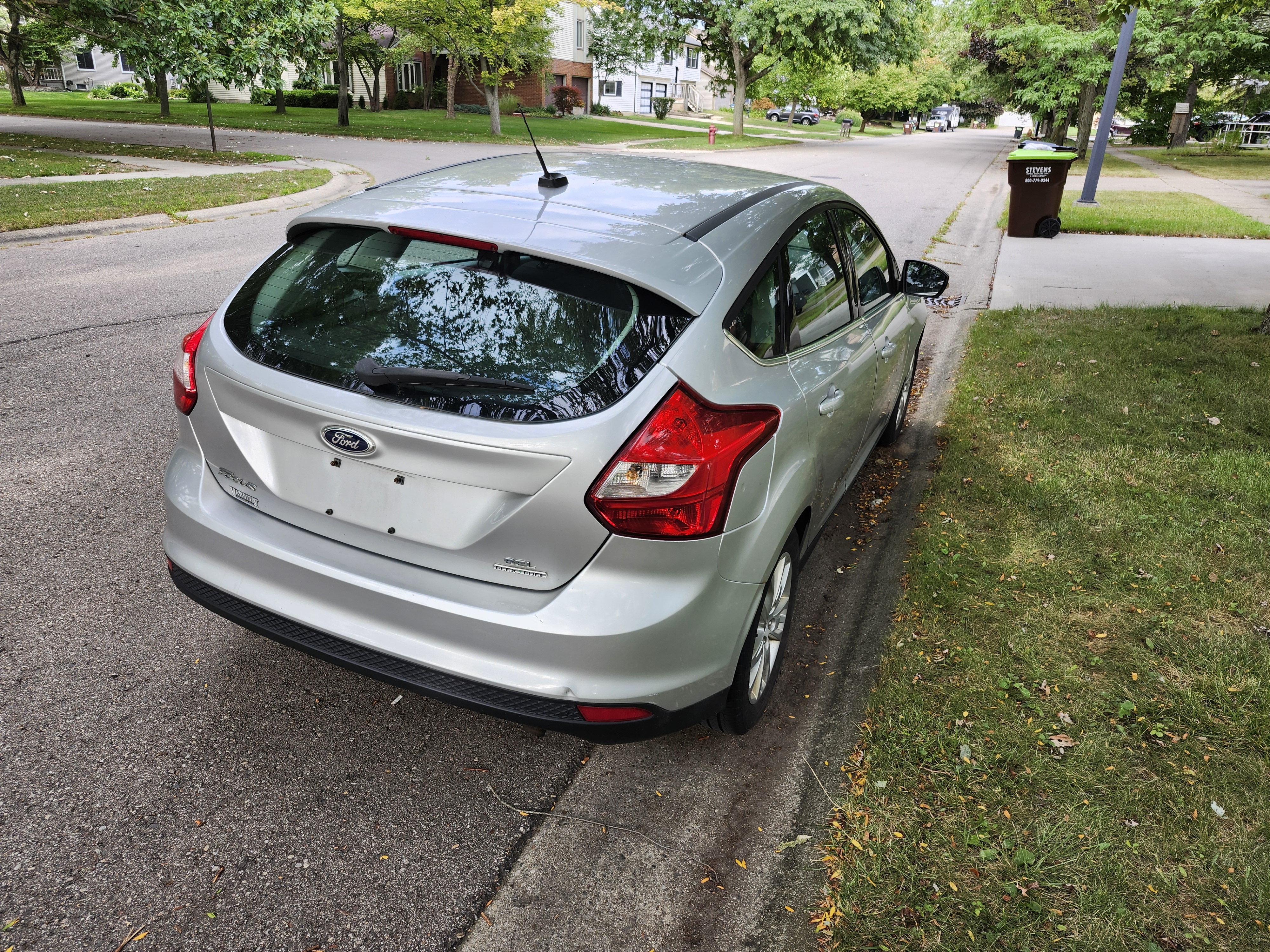 Used 2012 Ford Focus SEL FWD image 14