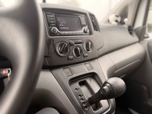 Used 2019 Nissan NV200 SV image 10