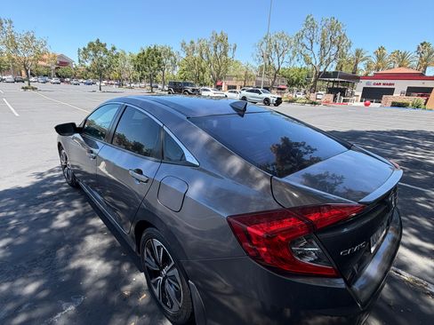 Used 2016 Honda Civic EX-T image 6