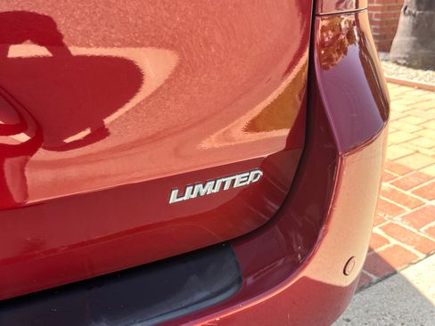 Used 2013 Toyota Sienna Limited w/ Premium Pkg FWD image 14