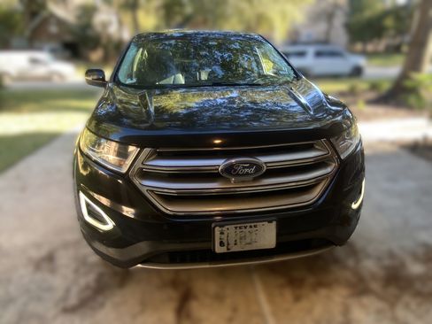 Used 2015 Ford Edge Titanium w/ Equipment Group 302A image 2