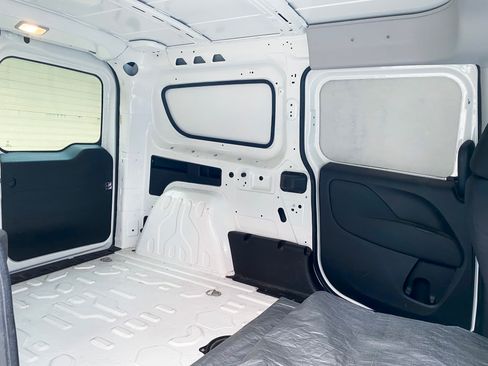 Used 2016 RAM ProMaster City Tradesman image 6