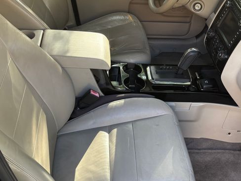 Used 2011 Ford Escape Limited image 10