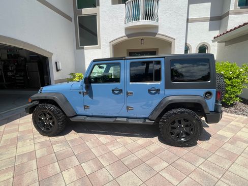 Used 2016 Jeep Wrangler Unlimited Sport AWD/4WD image 2