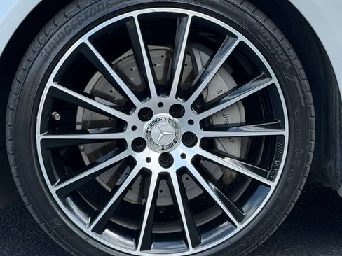 Used 2016 Mercedes-Benz C 300 4MATIC Sedan image 8