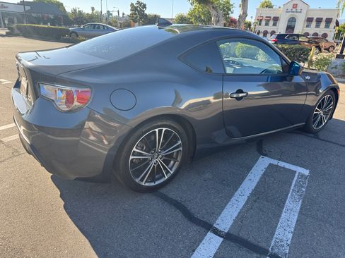 Used 2015 Scion FR-S image 5