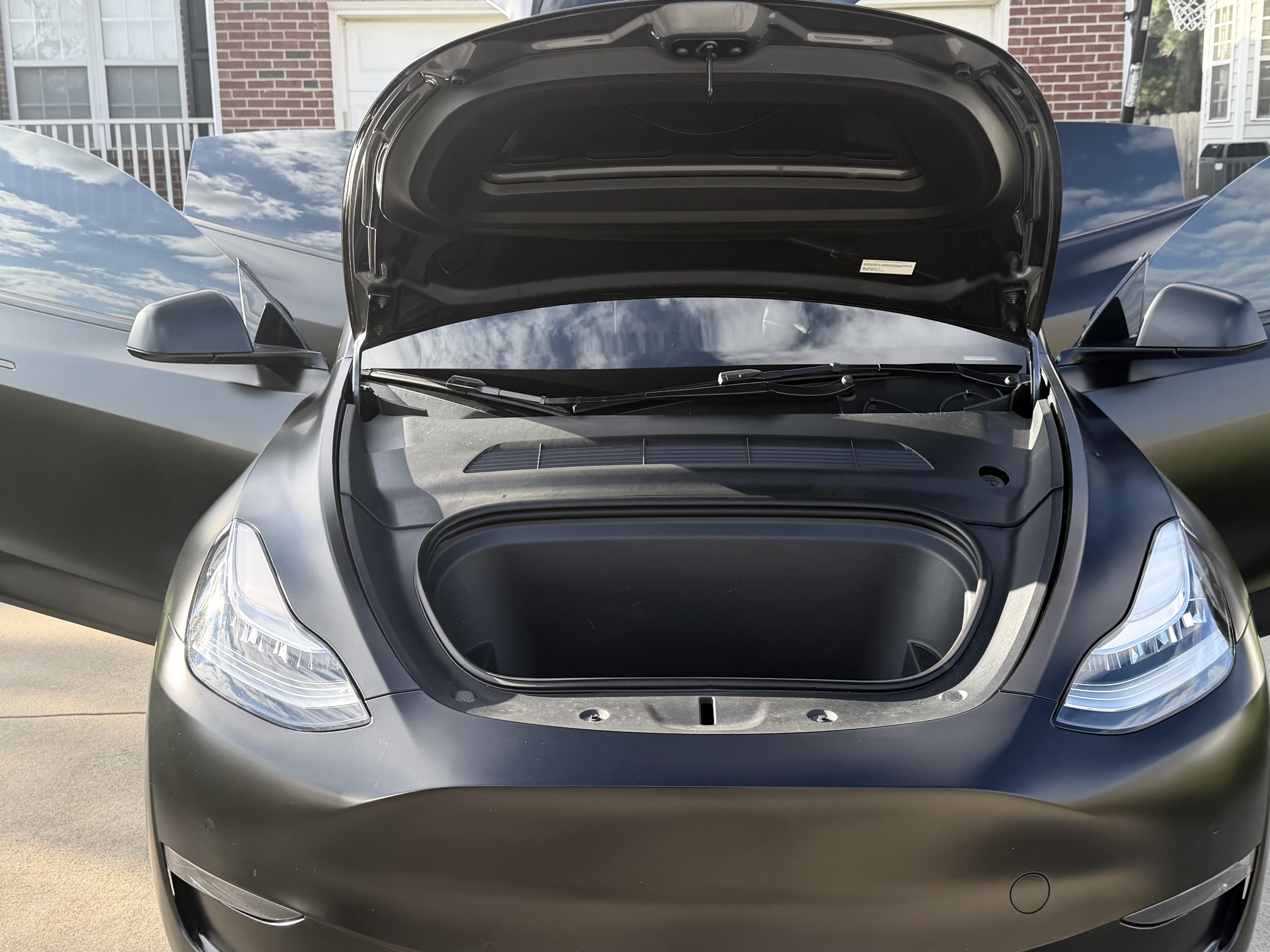 Used 2023 Tesla Model Y Long Range AWD/4WD image 18
