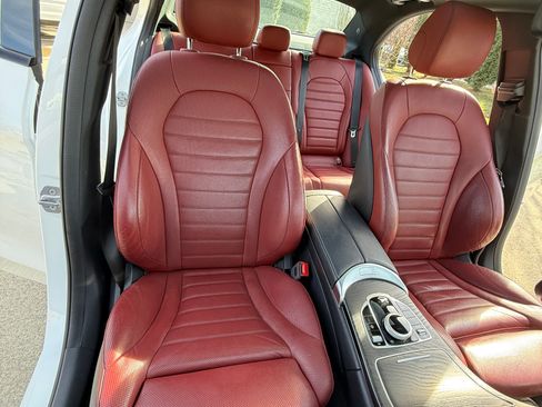 Used 2019 Mercedes-Benz C 300 C 300 4MATIC Sedan 4D image 19