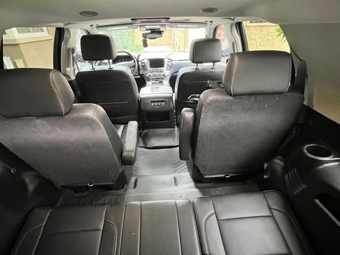 Used 2016 Chevrolet Tahoe LT w/ LT Signature Package AWD/4WD image 11