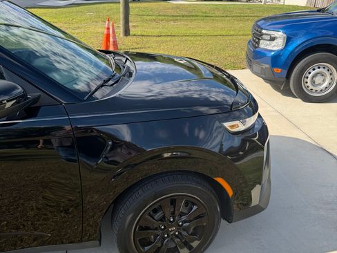 Used 2020 Kia Soul LX FWD image 4