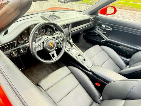 Used 2017 Porsche 911 Turbo S image 13