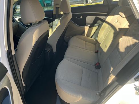 Used 2013 Hyundai Elantra GT image 20