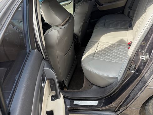 Used 2012 Acura TL SH-AWD image 8