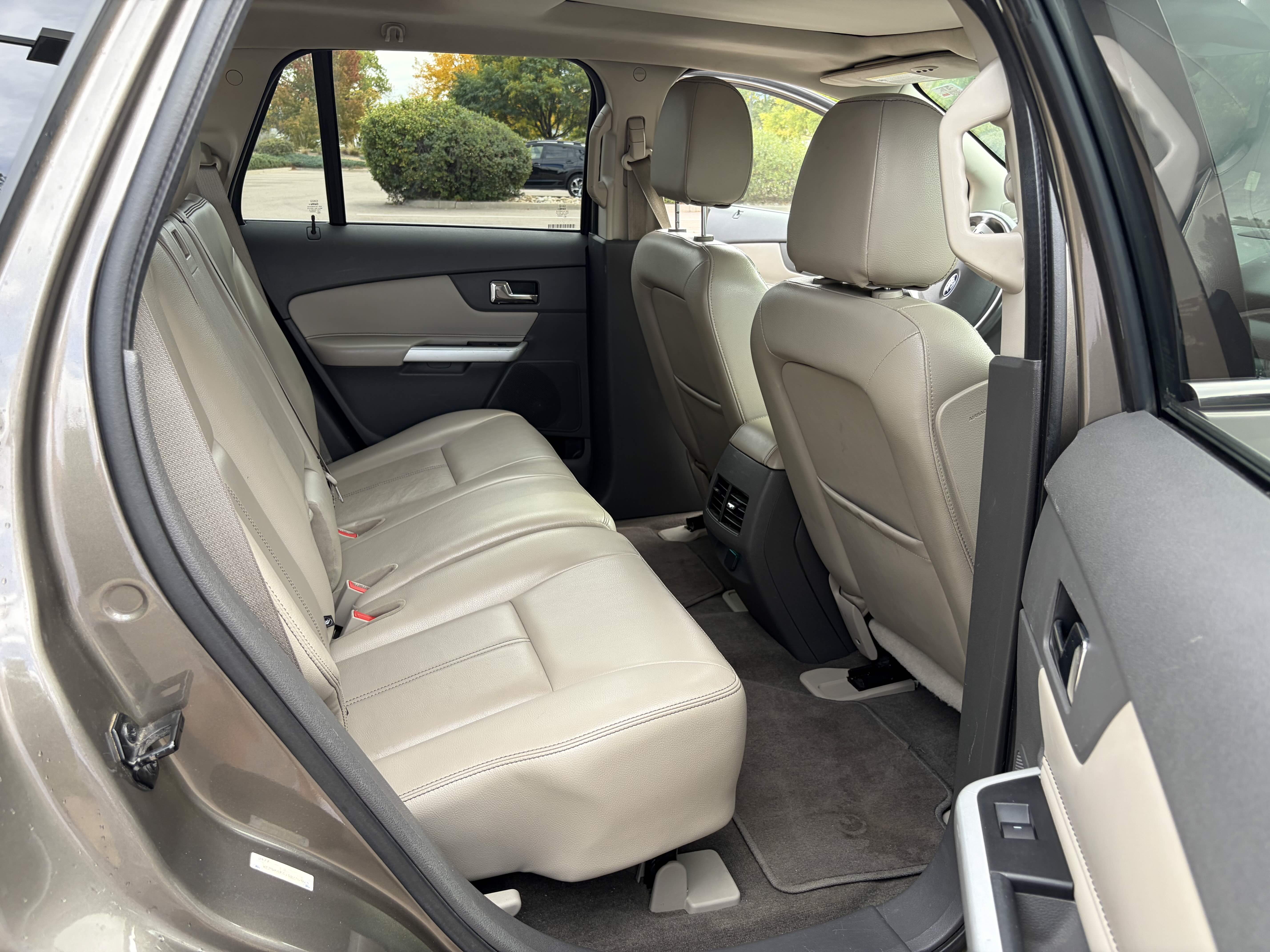 Used 2013 Ford Edge Limited AWD/4WD image 10