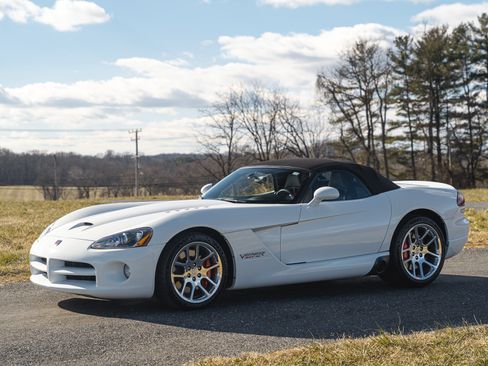 Used 2004 Dodge Viper SRT-10 image 6