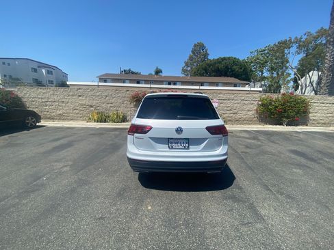 Used 2018 Volkswagen Tiguan S w/ Front Fog Lights Package FWD image 2