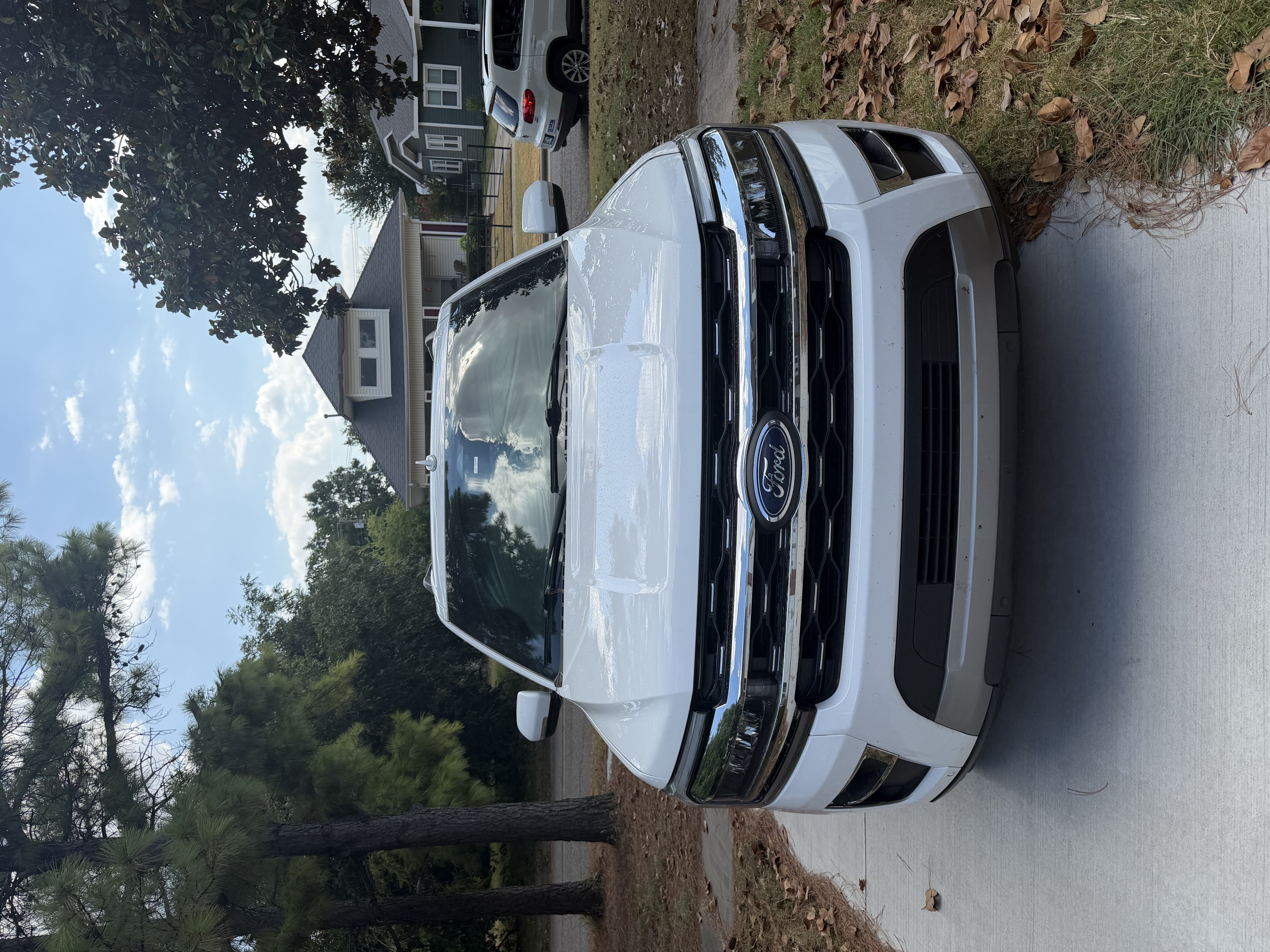 Used 2022 Ford Expedition Max Limited RWD image 2