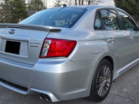 Used 2011 Subaru Impreza WRX Premium image 6