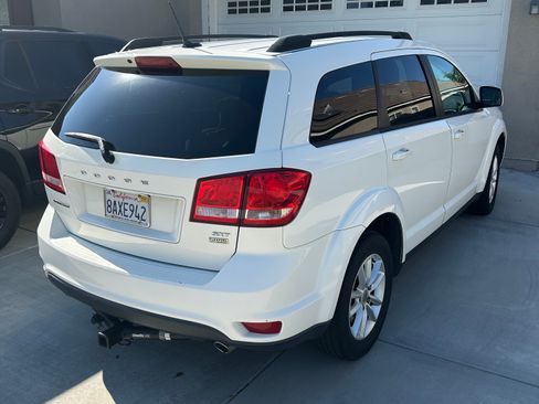 Used 2015 Dodge Journey SXT w/ Flexible Seating Group image 5