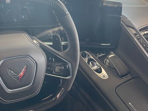 Used 2024 Chevrolet Corvette Z06 w/ Z07 Performance Package image 11