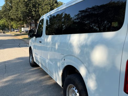 Used 2016 Nissan NV 3500 S w/ Power Package RWD image 11