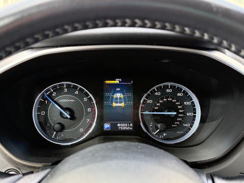 Used 2019 Subaru Ascent Touring w/ Popular Package #3 image 7