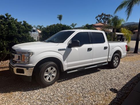 Used 2018 Ford F150 XLT image 1
