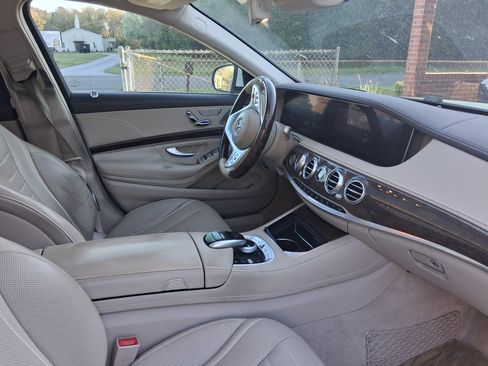 Used 2019 Mercedes-Benz S 560 S 560 Sedan 4D image 14
