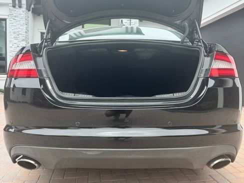 Used 2013 Jaguar XF 3.0 RWD image 11