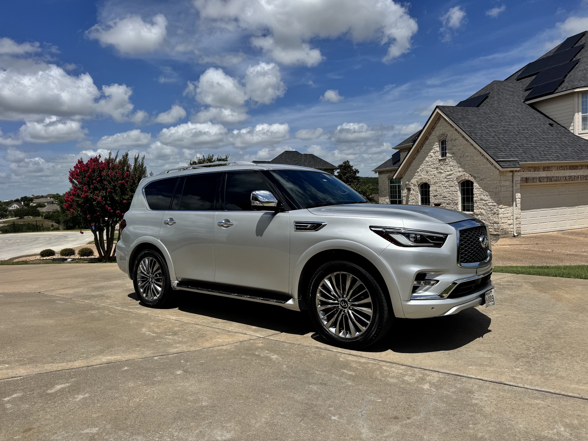 Used 2021 INFINITI QX80 Sensory w/ Cargo Package RWD image 4