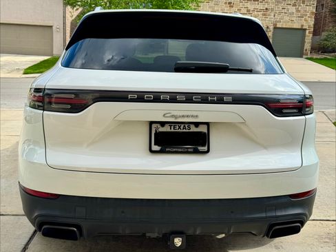 Used 2019 Porsche Cayenne image 12