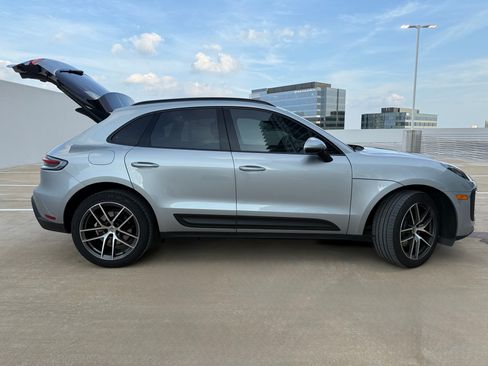 Used 2023 Porsche Macan image 22