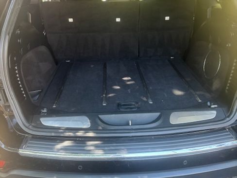 Used 2014 Jeep Grand Cherokee Limited image 13