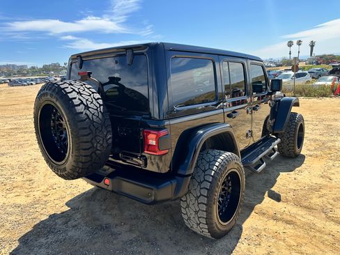 Used 2018 Jeep Wrangler Unlimited Rubicon image 5