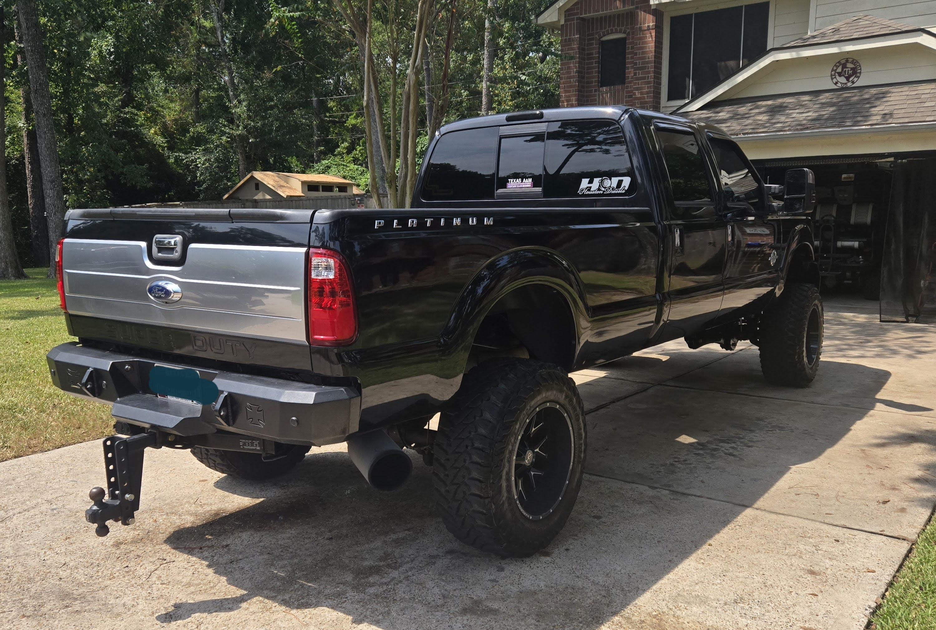Used 2014 Ford F250 Platinum w/ FX4 Off-Road Package AWD/4WD image 9