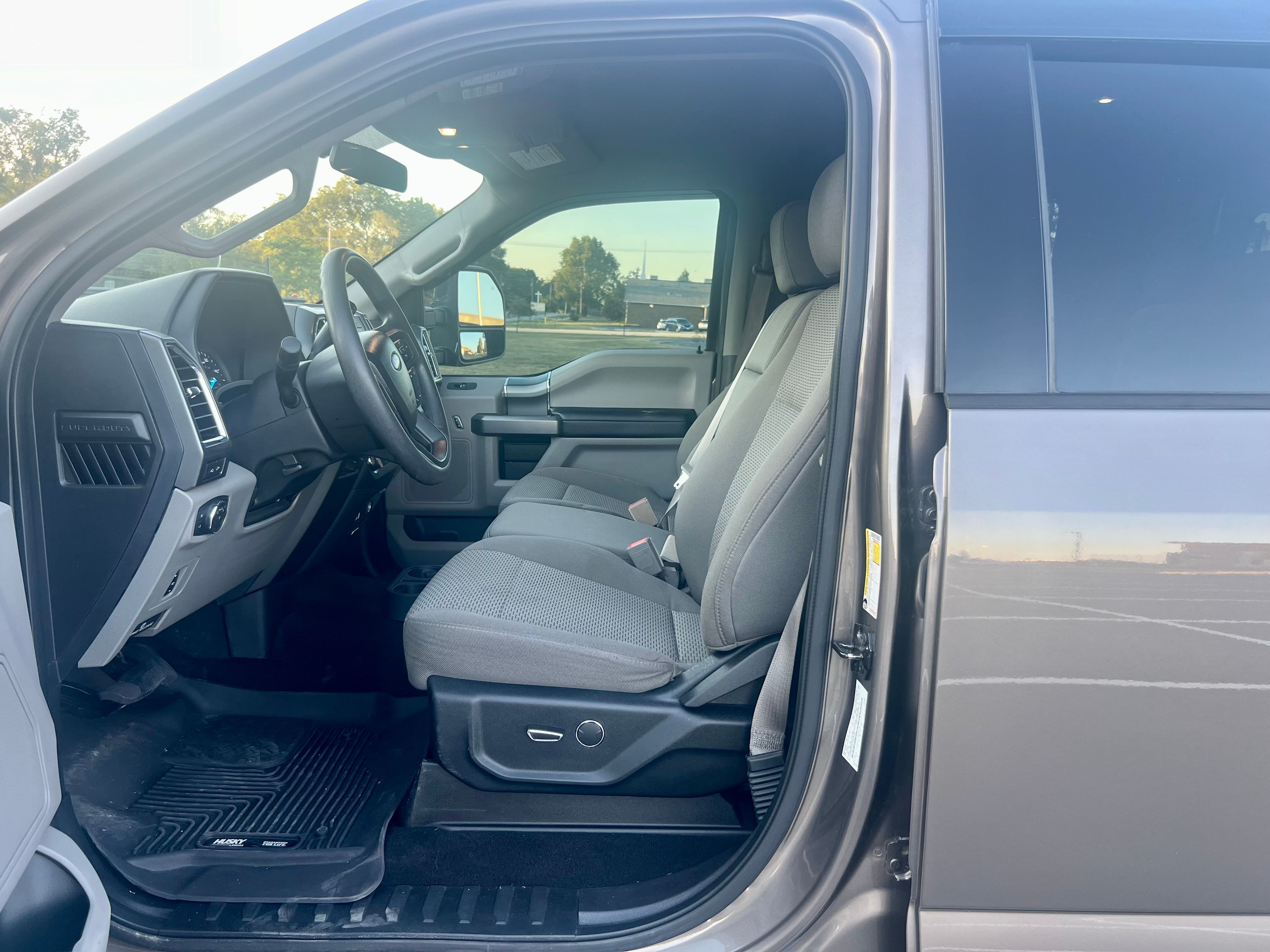 Used 2018 Ford F350 XLT AWD/4WD image 12