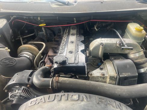 Used 2001 Dodge Ram 2500 Truck 2WD Quad Cab image 10