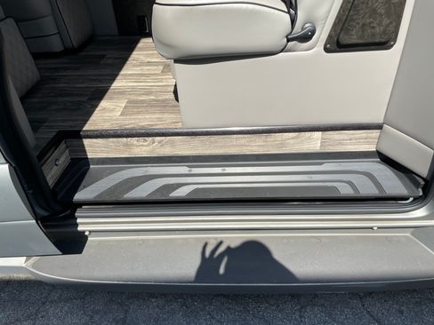 Used 2019 Mercedes-Benz Sprinter 170 image 16