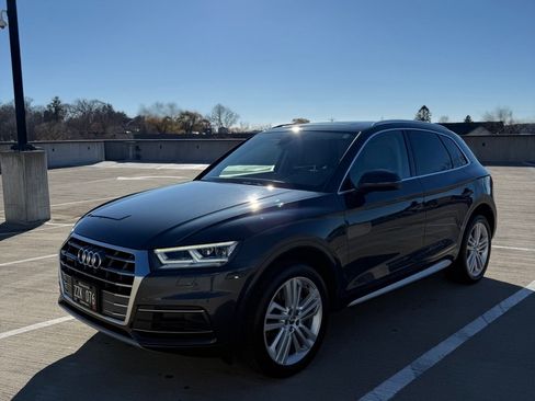 Used 2019 Audi Q5 2.0T Premium Plus image 1