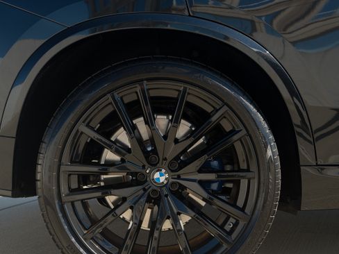 Used 2020 BMW X5 M50i w/ Executive Package image 26