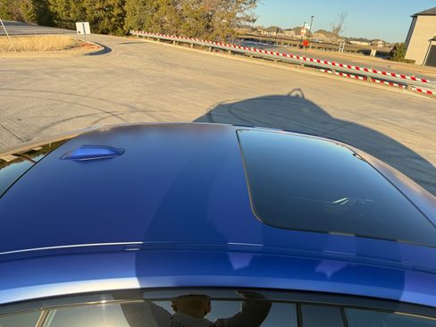 Used 2023 BMW i4 M50 w/ Premium Package image 9