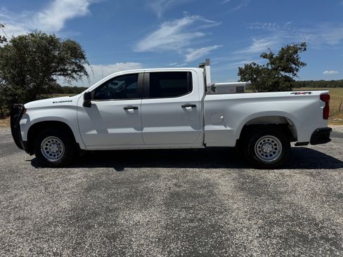 Used 2021 Chevrolet Silverado 1500 W/T w/ WT Value Package AWD/4WD image 10