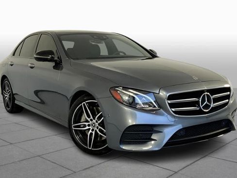 Used 2020 Mercedes-Benz E 350 Sedan image 2