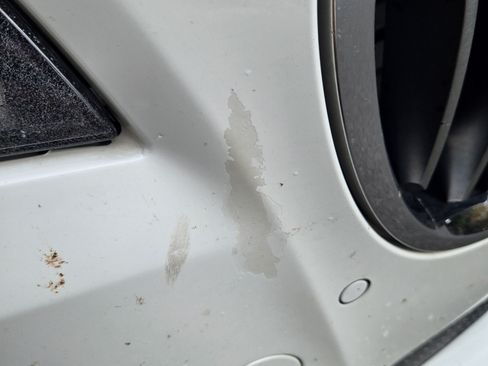 Used 2015 BMW 750i xDrive w/ M Sport Edition image 9