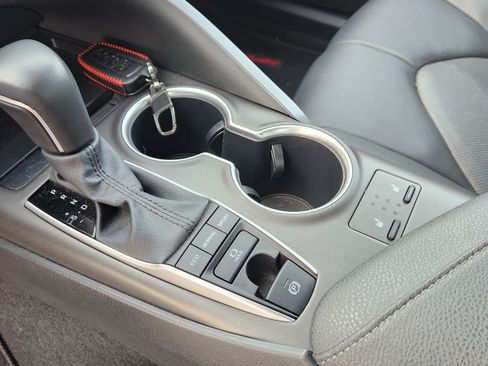 Used 2023 Toyota Camry XLE w/ Cold Weather Package image 11