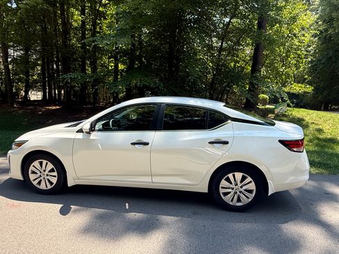Used 2025 Nissan Sentra S FWD image 6