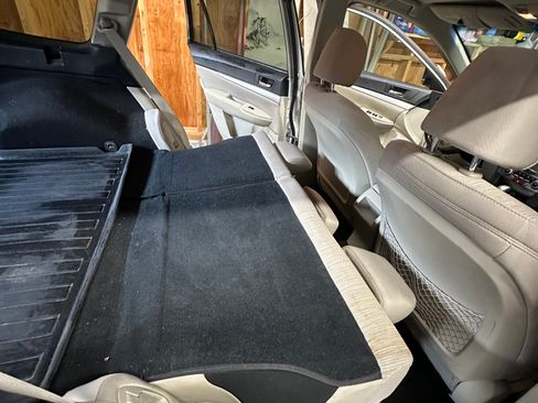 Used 2013 Subaru Outback 2.5i Premium image 9