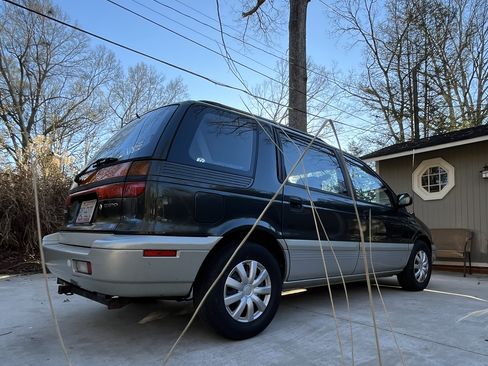 Used 1995 Mitsubishi Expo image 4