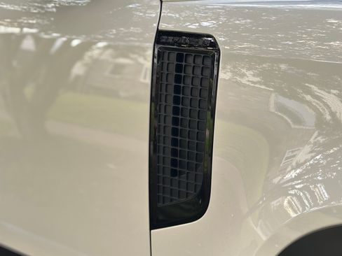 Used 2023 Land Rover Defender 130 SE image 20